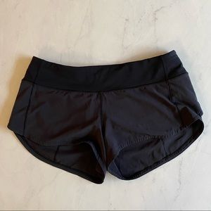 Lululemon Speed Up Short 2.5in Size 6 Black